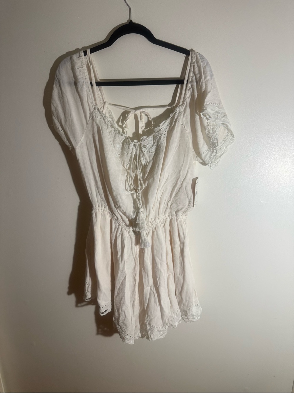 Free People Ivory Boho Romper – Size Medium – New With Tags